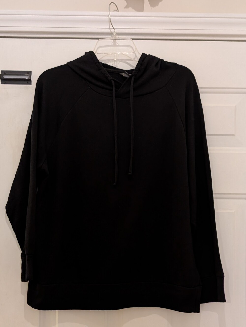 Women's Eddie Bauer Soft Black Hooded Sweatshirt, Size Large